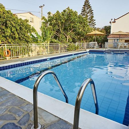 Christinantzela Apartments コッカリ エクステリア 写真