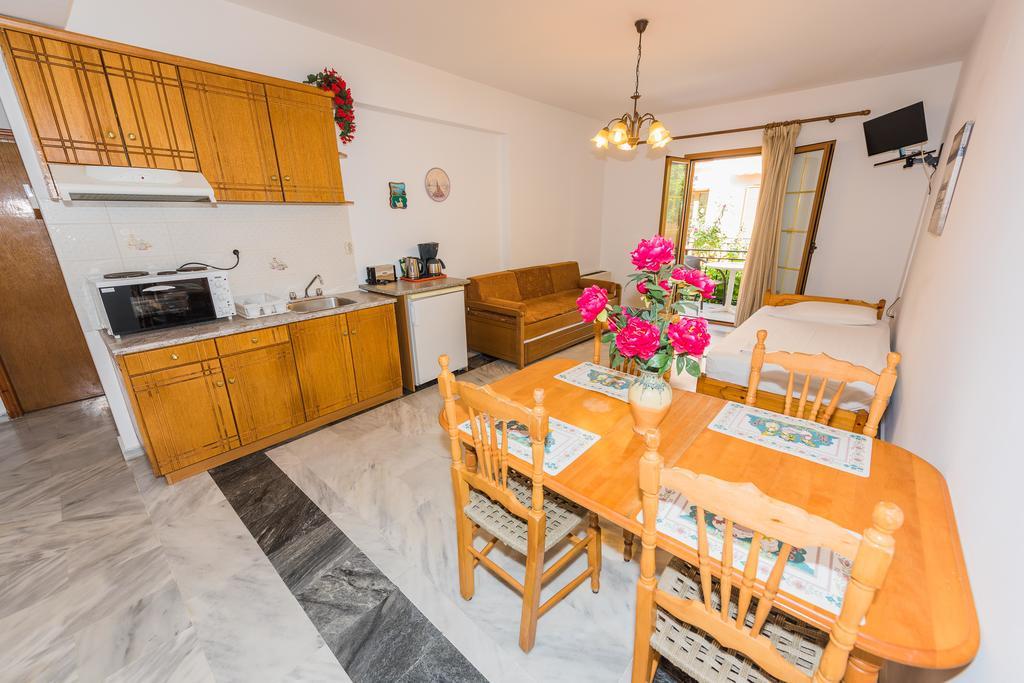Christinantzela Apartments コッカリ エクステリア 写真